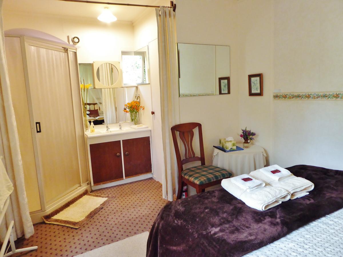 Mount Tutu Eco-Sanctuary Bed and Breakfast Ohauiti Rum bild